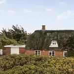 3 Bedroom Front In ブラーバンド