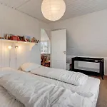 3 Bedroom Front In ブラーバンド
